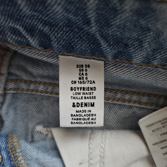 BoyFriend Low-waist Ripped Denim Jeans - Picture 5 of 10